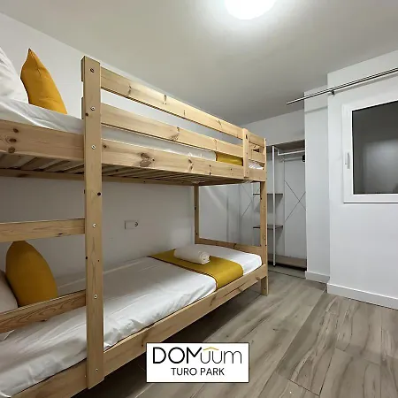 Domuum Holidays - Turo Park Apartment